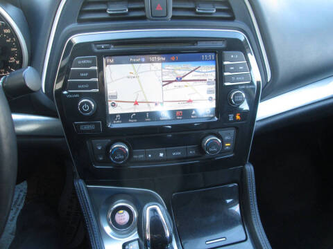 2017 Nissan Maxima 3.5 SR