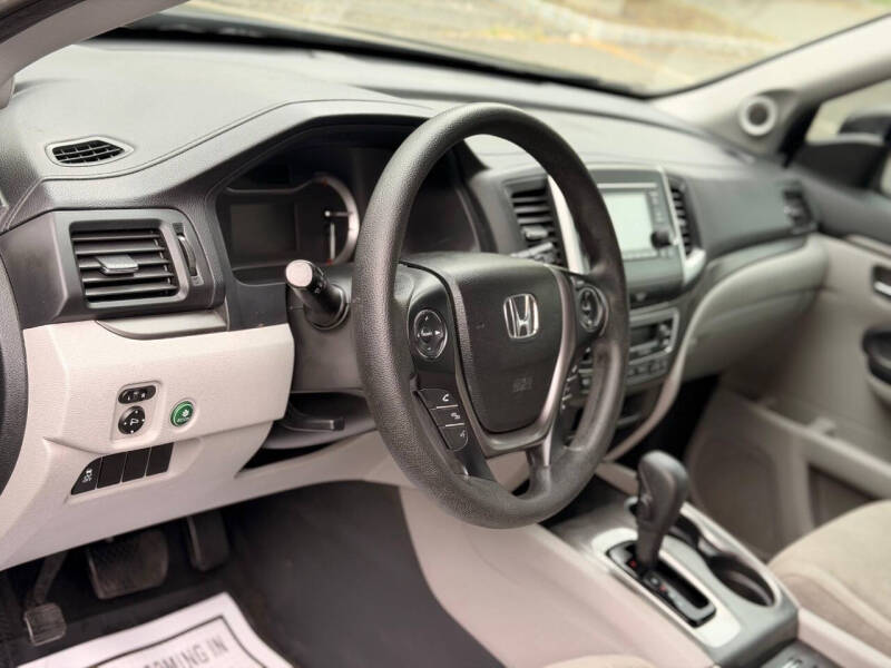 2017 Honda Pilot LX