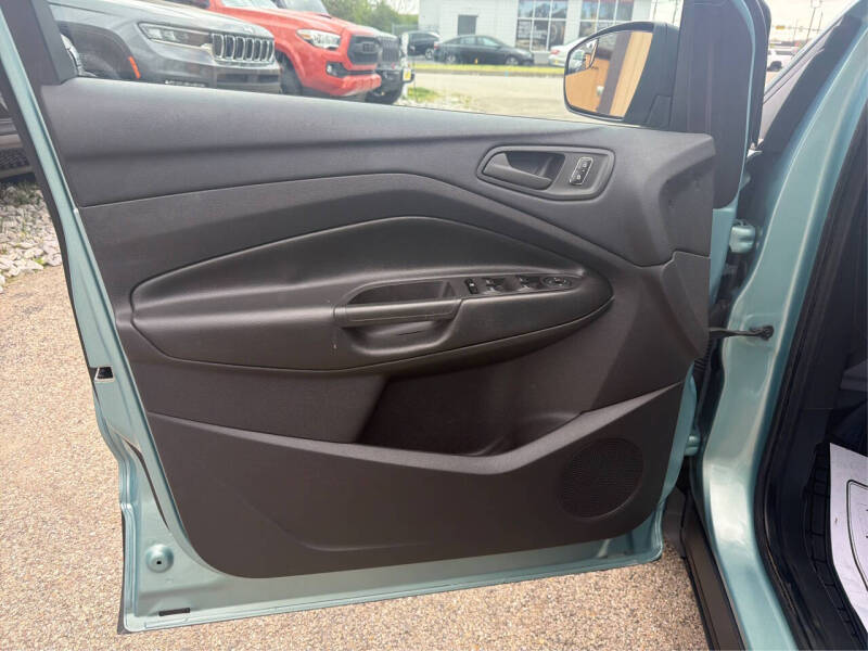 2013 Ford Escape S