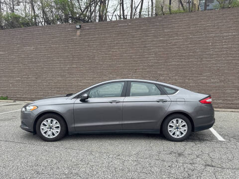 2013 Ford Fusion S