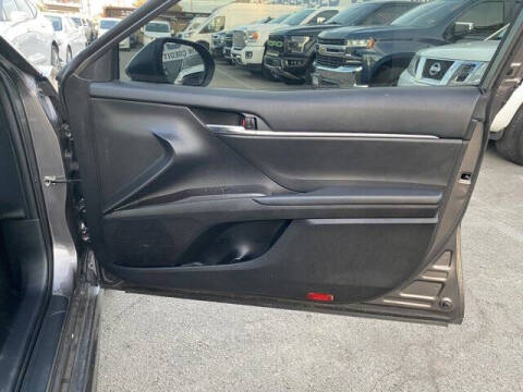 2022 Toyota Camry SE