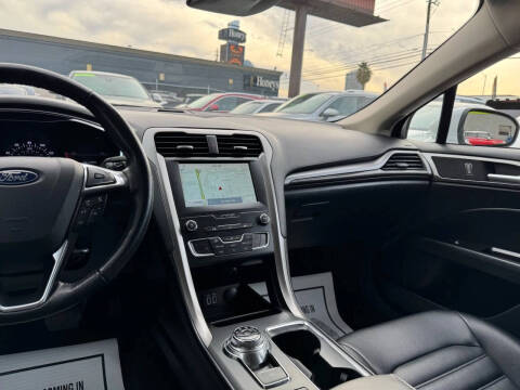 2020 Ford Fusion SEL