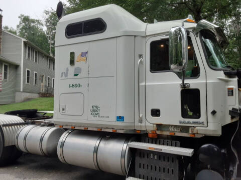 2009 Mack chu613
