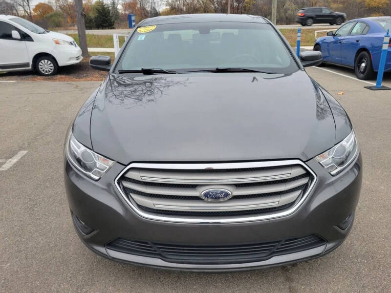 2017 Ford Taurus SEL