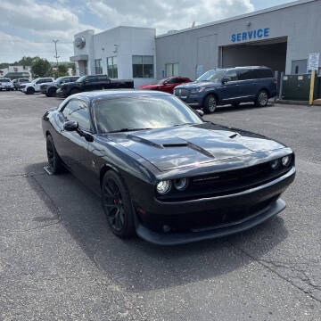 2015 Dodge Challenger R/T Scat Pack Shaker