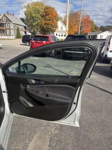 2017 Chevrolet Cruze LT Auto