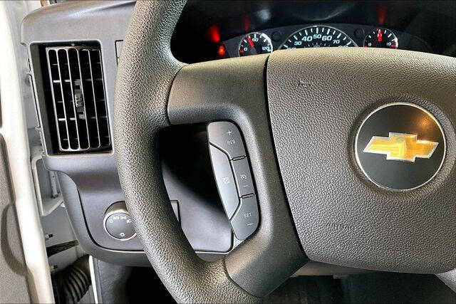 2024 Chevrolet Express 2500