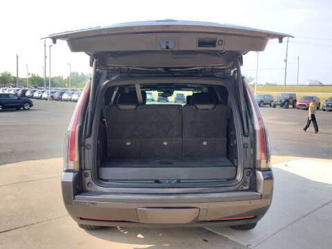 2016 Cadillac Escalade Platinum