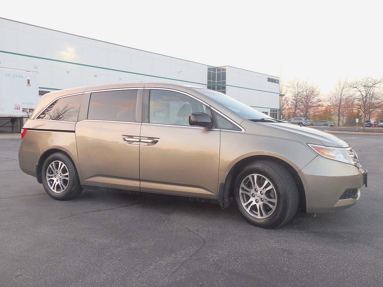 2011 Honda Odyssey for sale at Genuine Motors in Schaumburg, IL