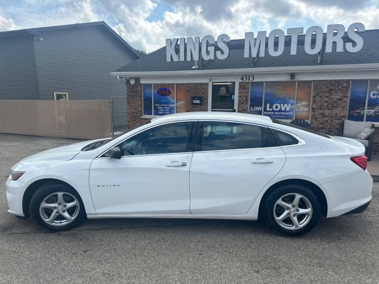 2017 Chevrolet Malibu for sale at Kings Motors in Dayton, OH