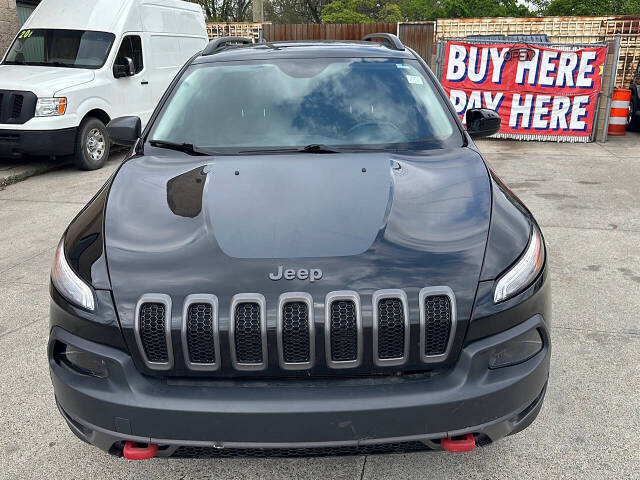 2017 Jeep Cherokee for sale at VIP Motor Sales in Hazel Park, MI