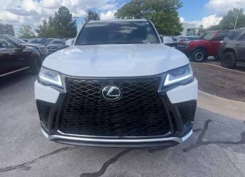 2025 Lexus LX 600 F SPORT Handling