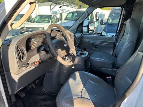 2003 Ford E-Series E-450 SD