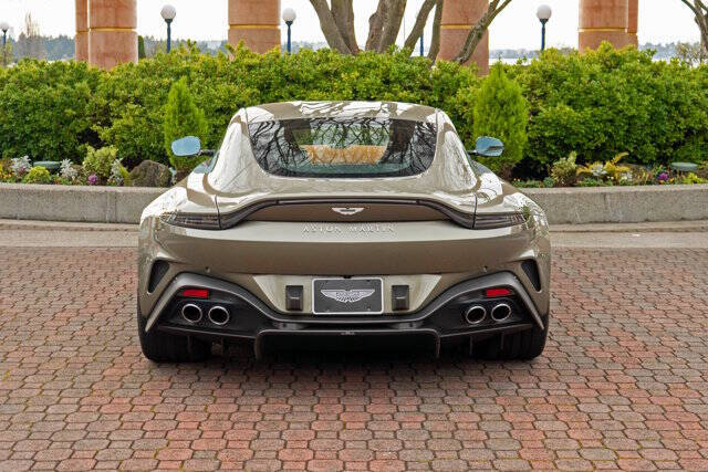 2025 Aston Martin Vantage