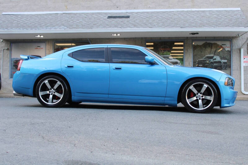 2008 Dodge Charger SRT-8