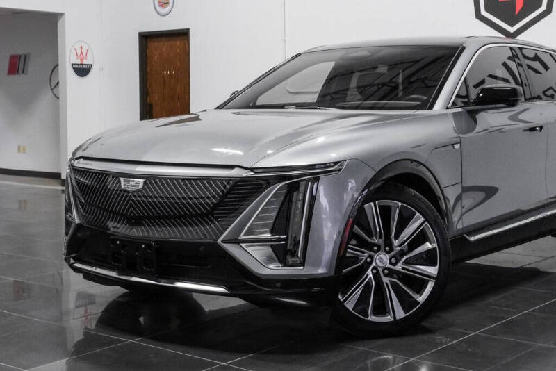 2024 Cadillac LYRIQ Luxury 3