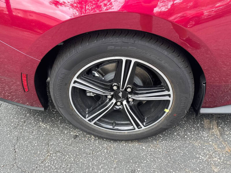 2025 Ford Mustang EcoBoost