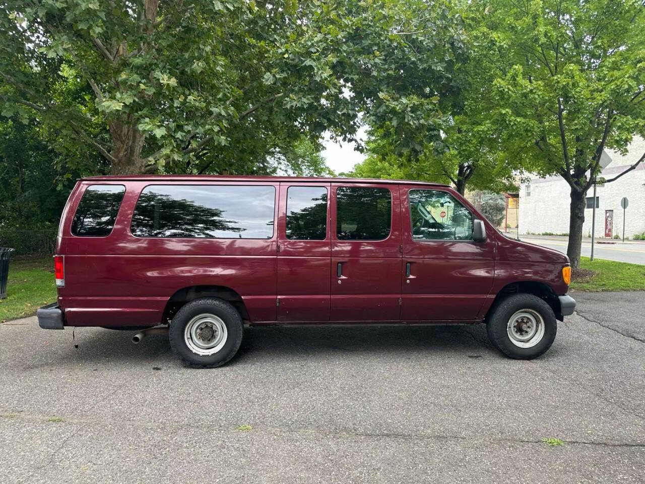 2007 Ford E-Series for sale at H&M Used Cars in Passaic, NJ