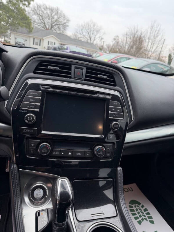 2017 Nissan Maxima 3.5 SR