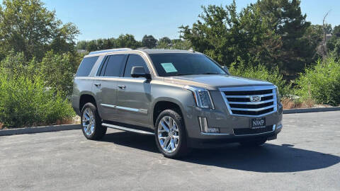 2017 Cadillac Escalade Luxury