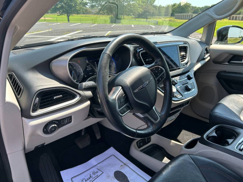 2020 Chrysler Pacifica Touring L Plus