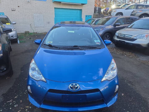 2014 Toyota Prius c Three