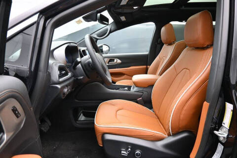 2026 Chrysler Pacifica Pinnacle