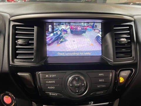 2019 Nissan Pathfinder S