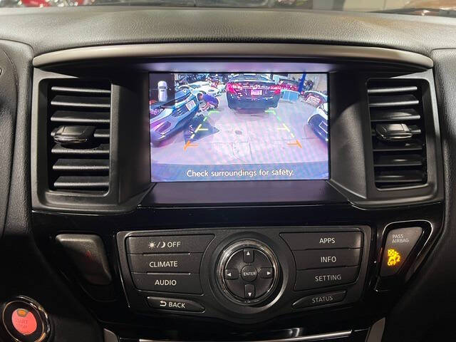 2019 Nissan Pathfinder S