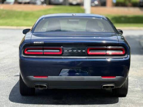2015 Dodge Challenger SXT