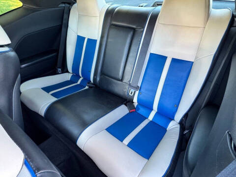 2011 Dodge Challenger SRT8 392