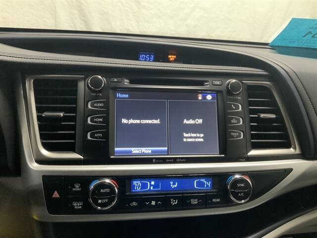 2018 Toyota Highlander LE