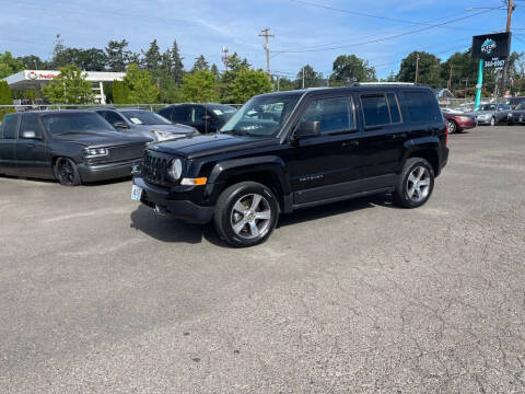 2016 Jeep Patriot for sale at MERICARS AUTO NW in Milwaukie OR