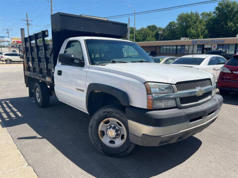 2003 Chevrolet Silverado 2500HD for sale at GLADSTONE AUTO SALES    GUARANTEED CREDIT APPROVAL - GLADSTONE AUTO SALES GUARANTEED CREDIT APPROVAL in Gladstone MO