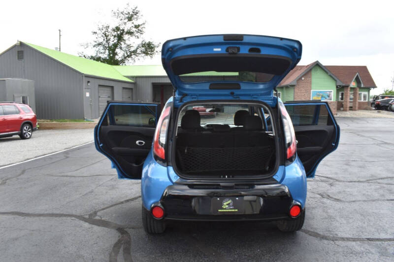 2016 Kia Soul +
