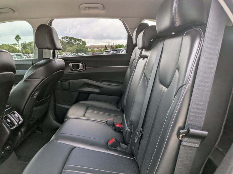 2023 Kia Sorento S