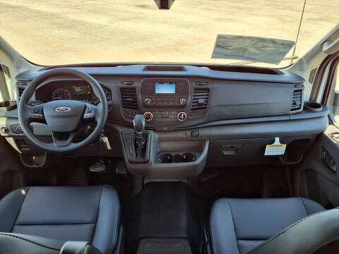 2025 Ford Transit 250