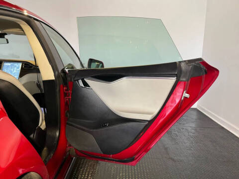 2014 Tesla Model S