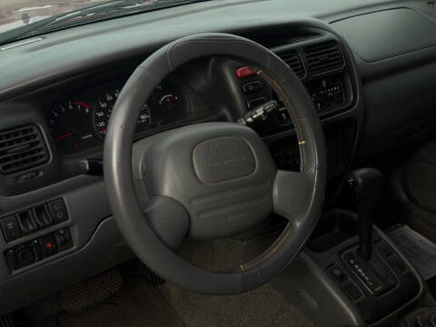 2000 Chevrolet Tracker