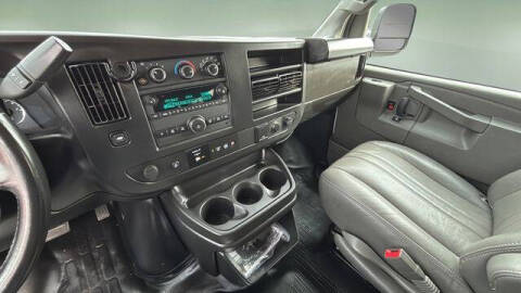 2022 Chevrolet Express LS 3500