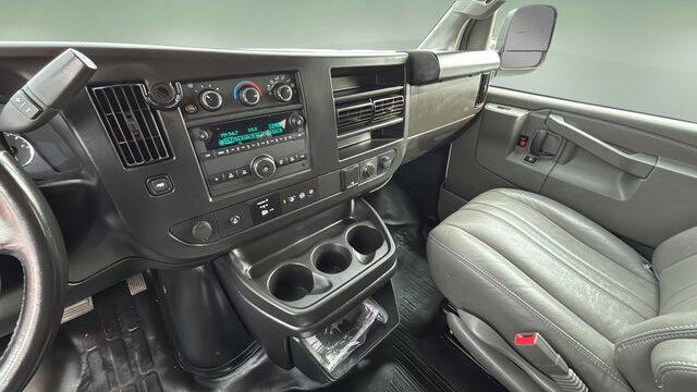 2022 Chevrolet Express LS 3500