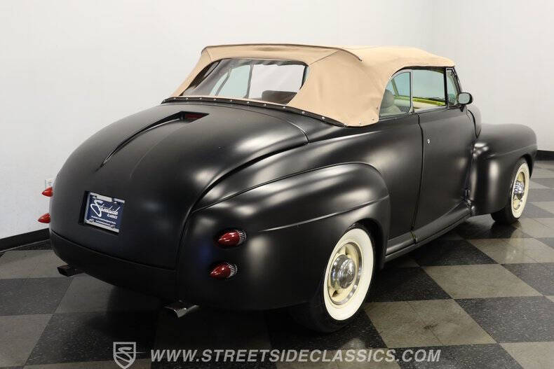 1946 Ford Deluxe