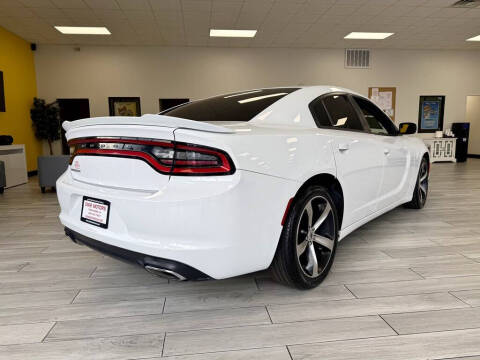 2017 Dodge Charger SE