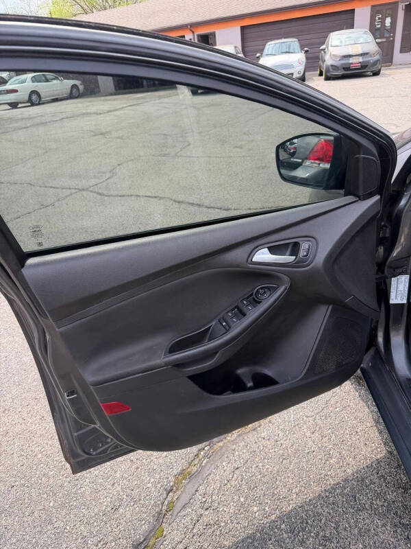 2016 Ford Focus SE