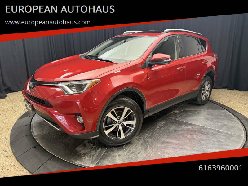 2016 Toyota RAV4 XLE's photo