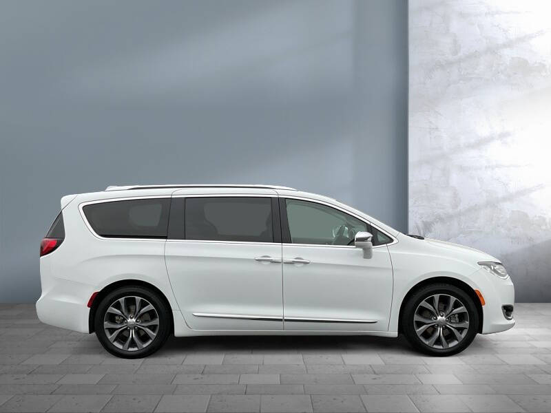 2020 Chrysler Pacifica Limited
