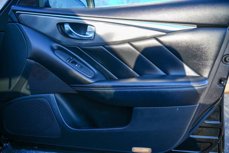 2016 Infiniti Q50 2.0T