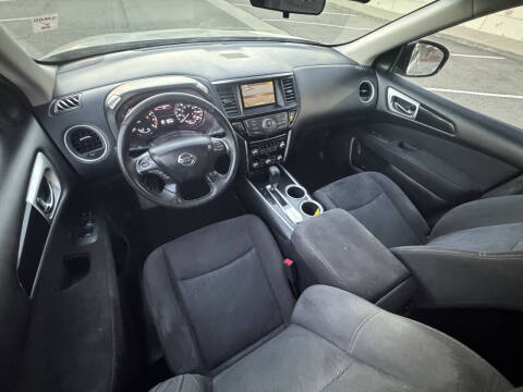 2013 Nissan Pathfinder SV