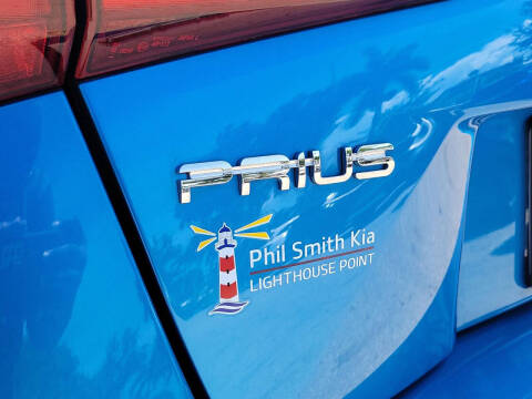 2022 Toyota Prius LE