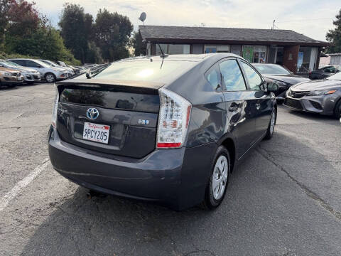 2011 Toyota Prius Three